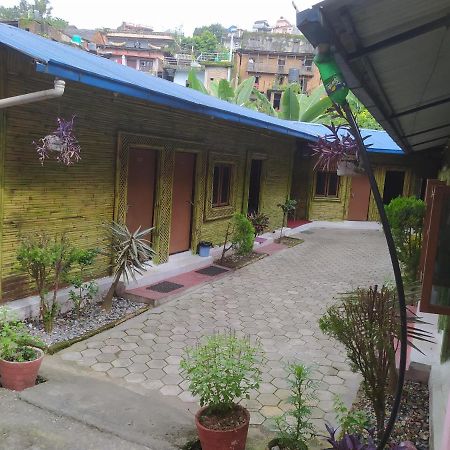 Hotel New Bamboo Palace Gorkhā Extérieur photo