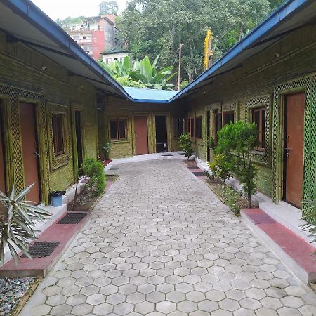 Hotel New Bamboo Palace Gorkhā Extérieur photo