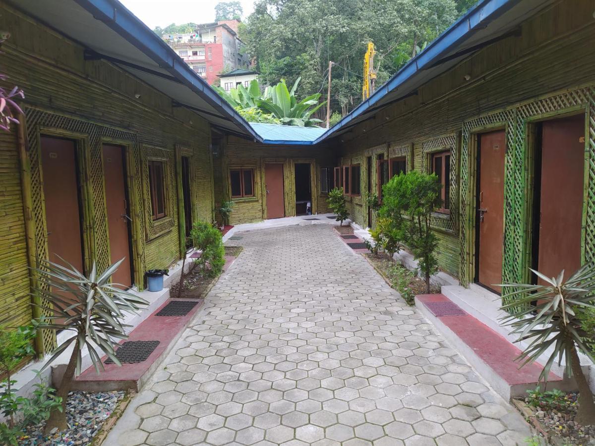 Hotel New Bamboo Palace Gorkhā Extérieur photo